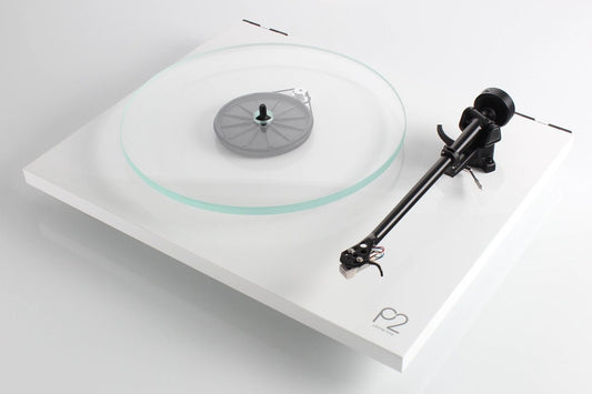 Rega Planar 2 - Aktivstudio - High End Audio