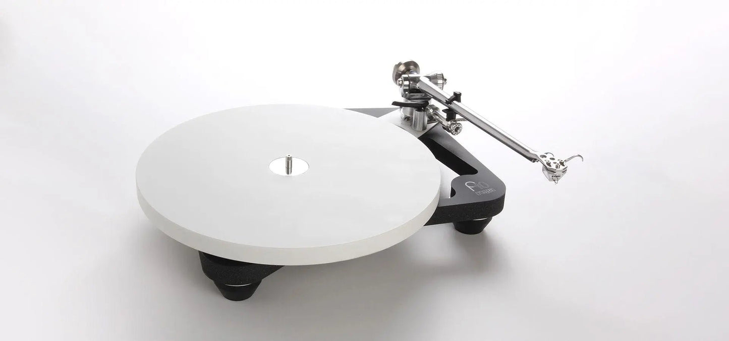 Rega Planar 10 - Aktivstudio - High End Audio