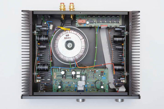 Sugden A21 Signature - Aktivstudio - High End Audio