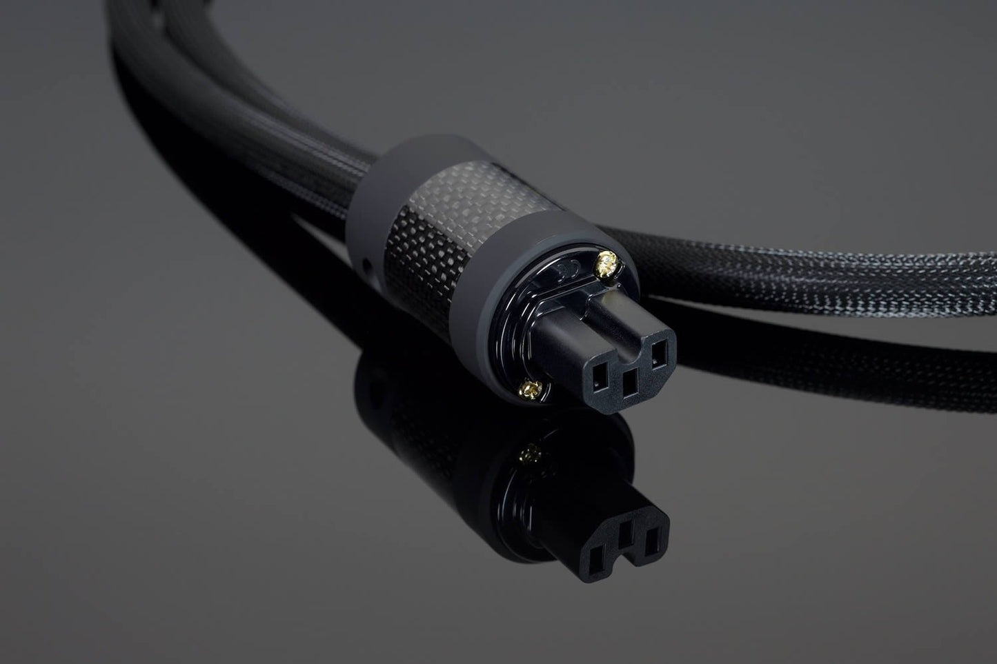 Transparent Opus Power Cord Source - Aktivstudio - High End Audio