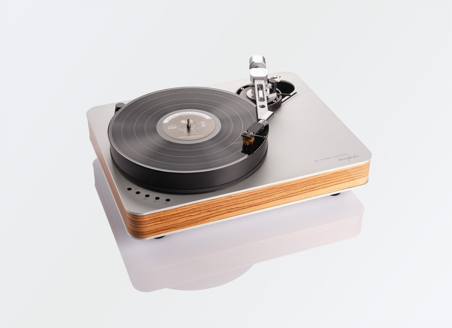 Dr. Feickert Woodpecker - Aktivstudio - High End Audio