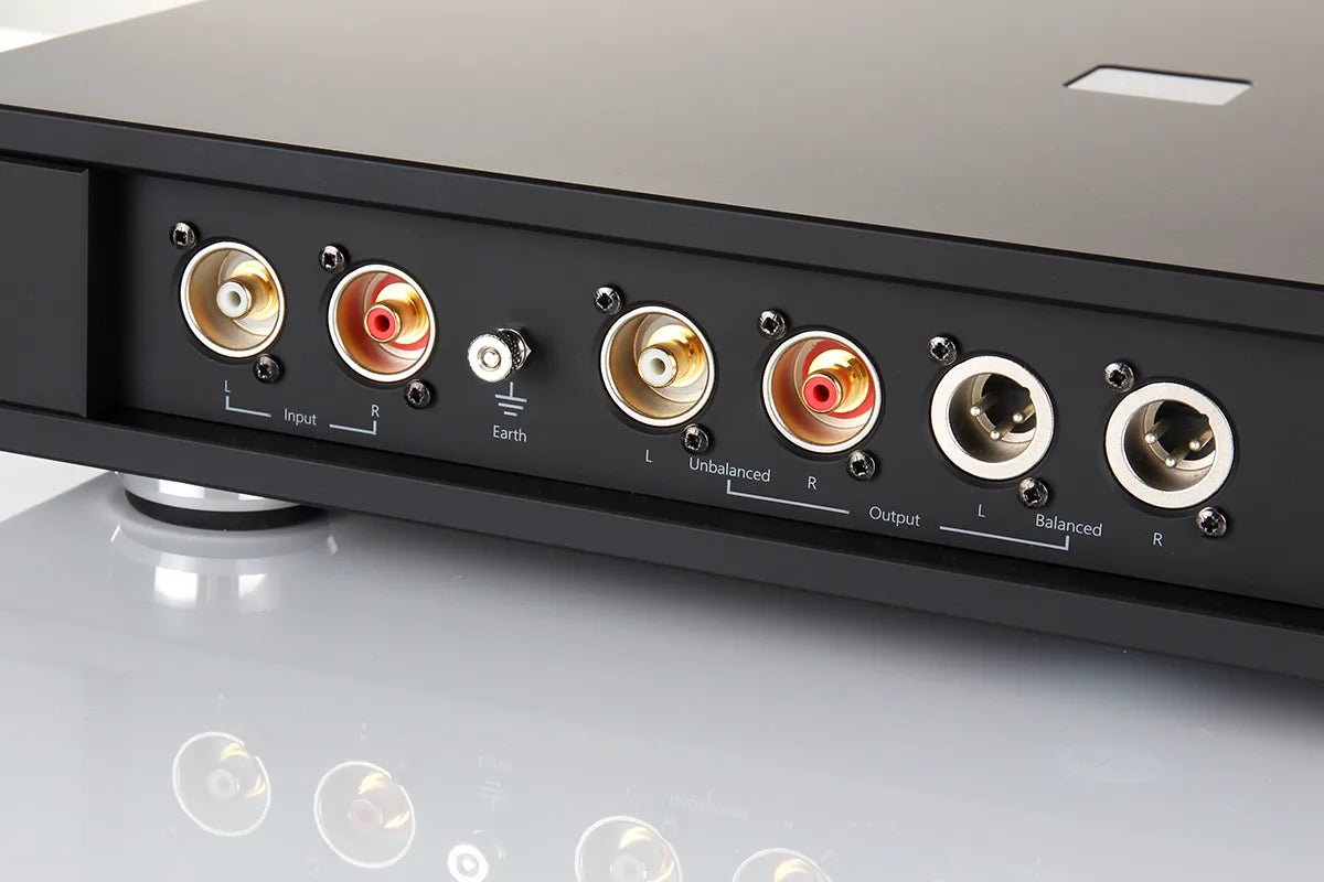 Rega Aura Reference - Aktivstudio - High End Audio