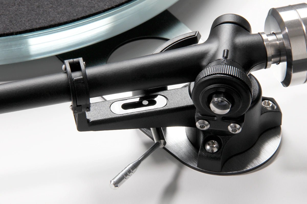 Rega RB880 - Aktivstudio - High End Audio