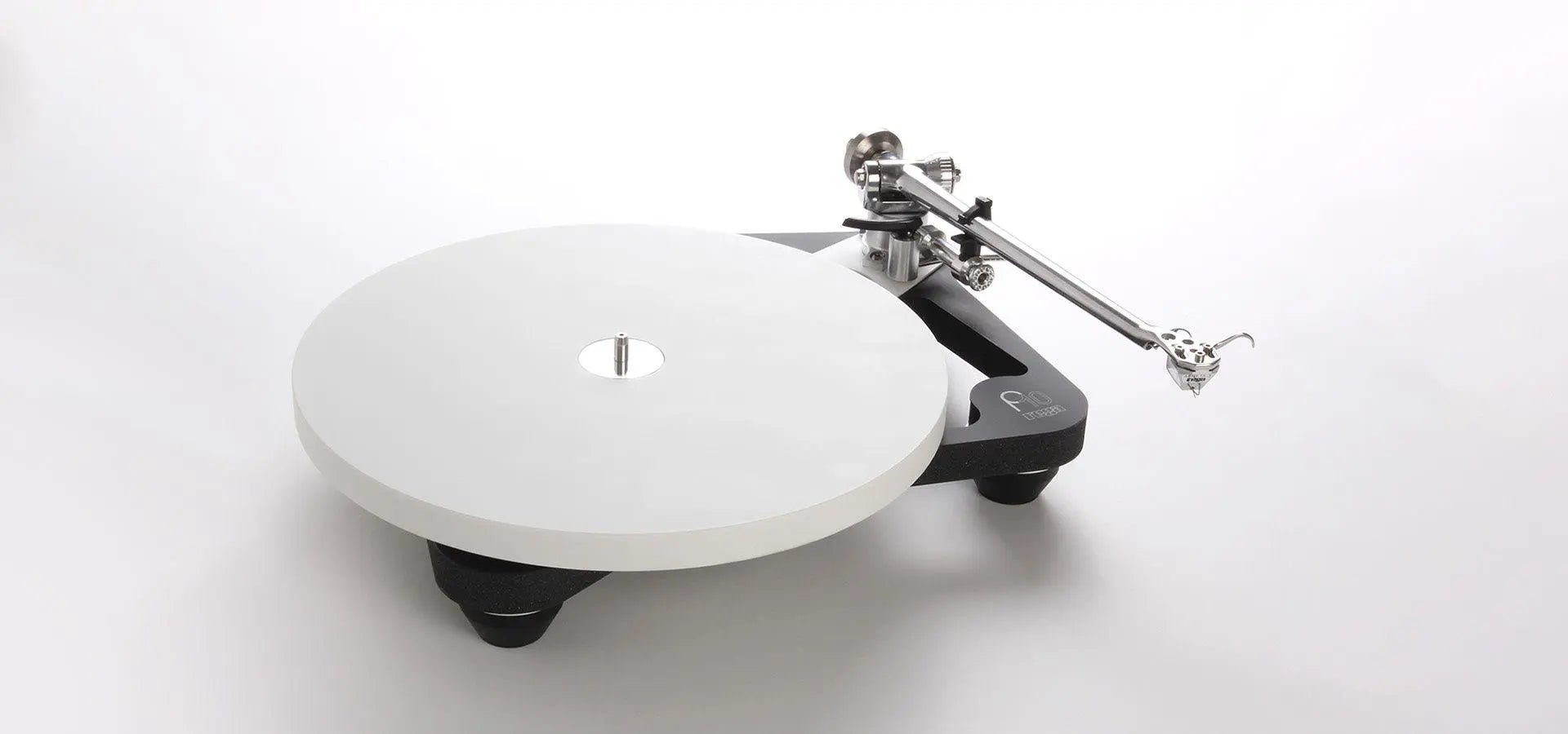 Rega Planar 10 - Aktivstudio - High End Audio