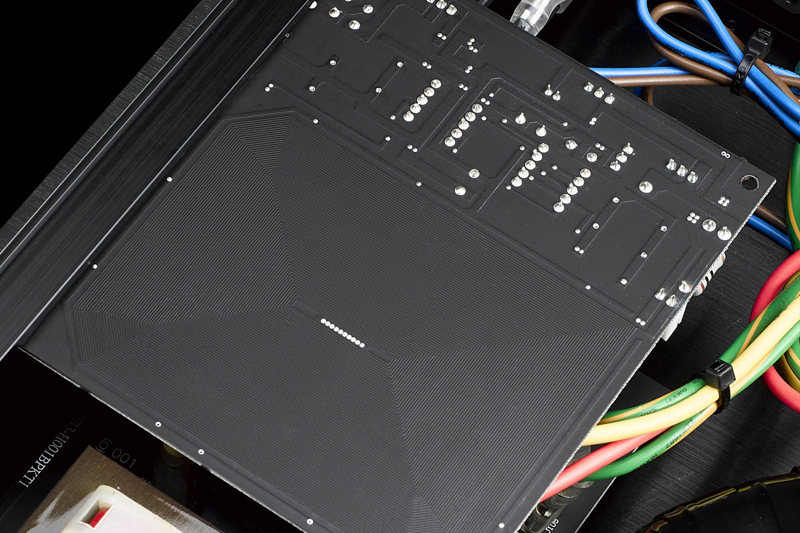 KECES IQRP - 800 - Aktivstudio - High End Audio