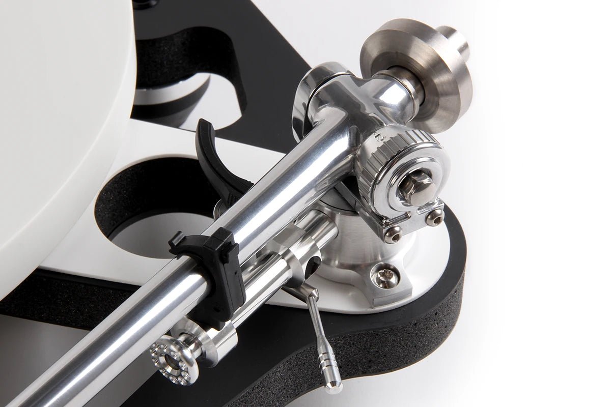 Rega RB3000 - Aktivstudio - High End Audio