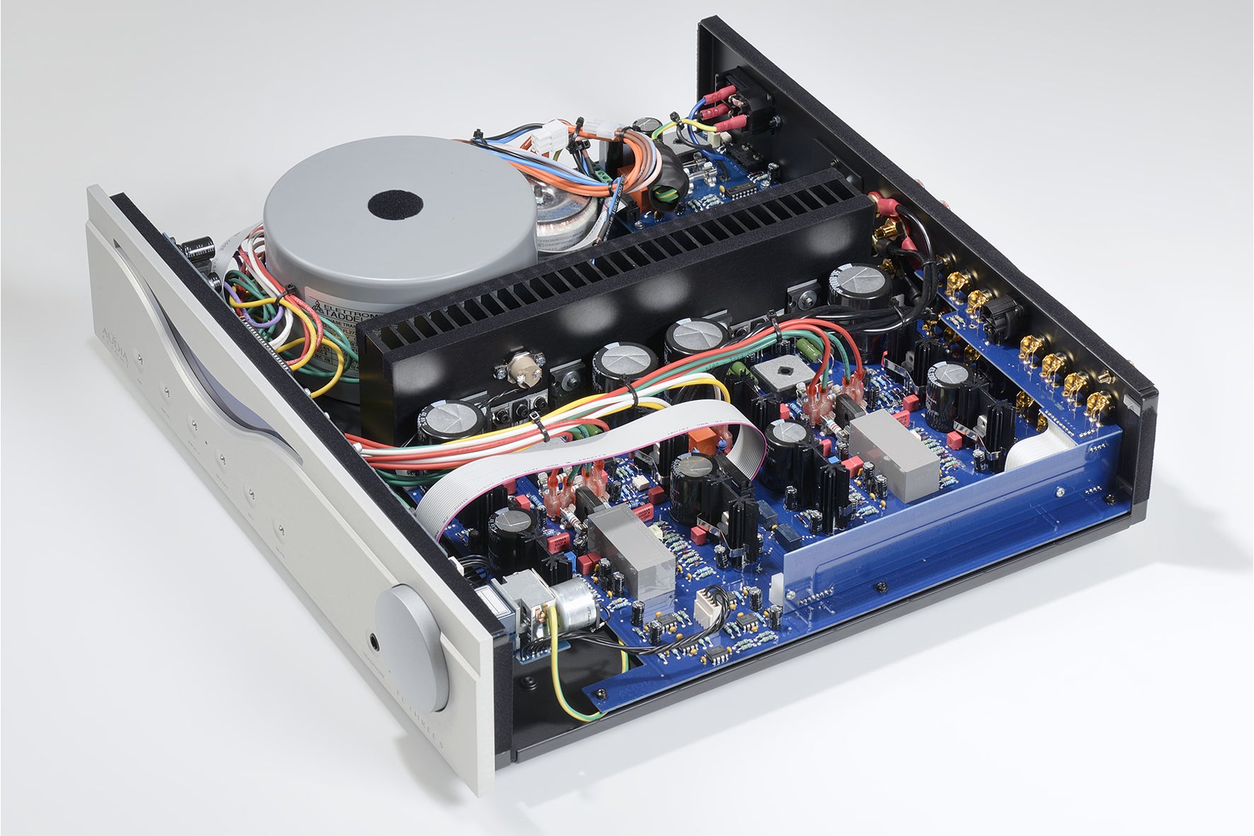 Audia Flight 3S - Aktivstudio - High End Audio