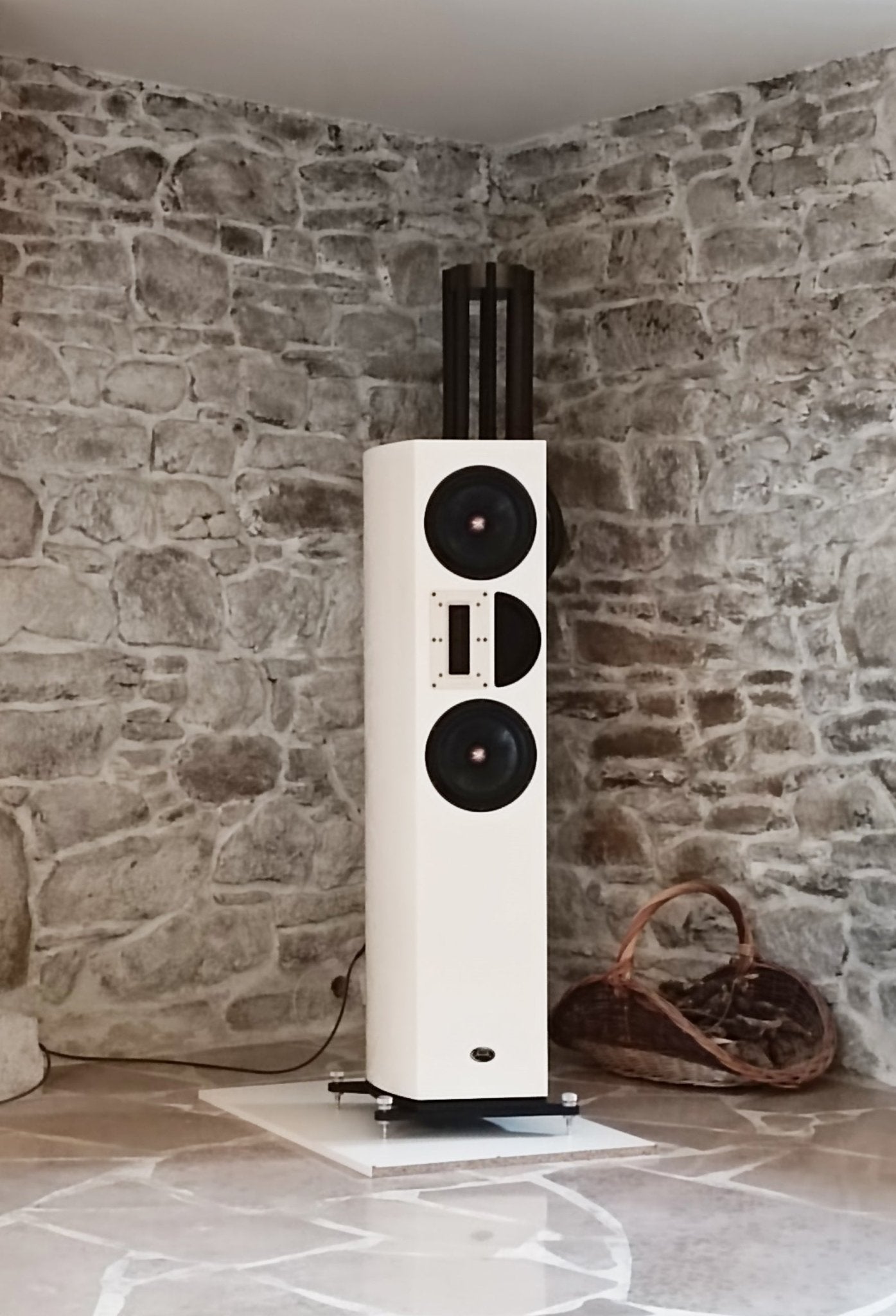 Apertura Enigma Mk 2 - Aktivstudio - High End Audio