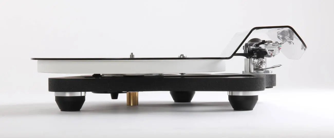 Rega Planar 10 - Aktivstudio - High End Audio