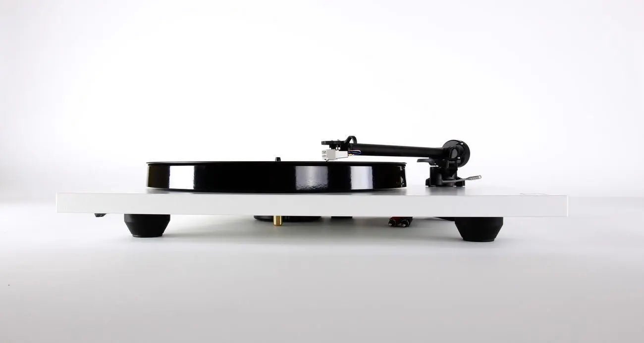 Rega Planar 1 - Aktivstudio - High End Audio