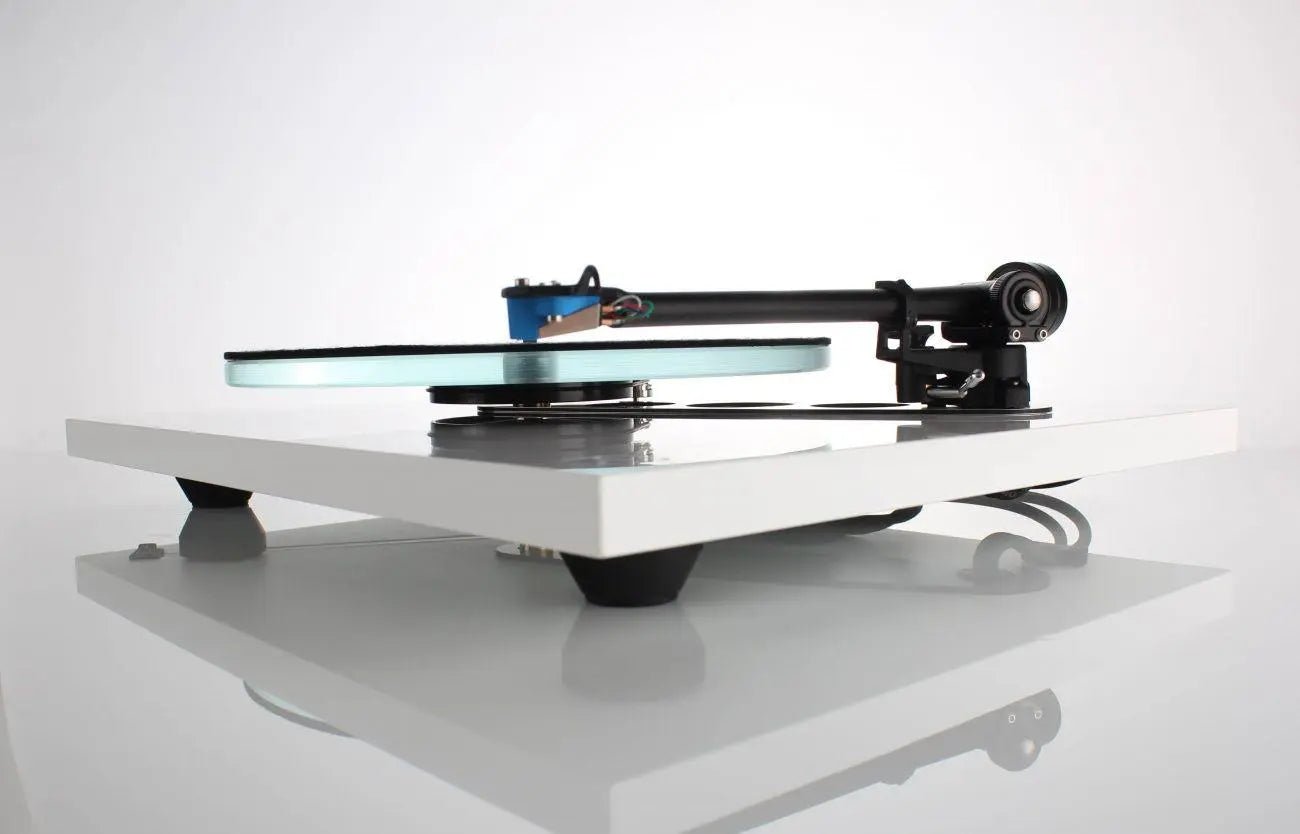 Rega Planar 3 - Aktivstudio - High End Audio
