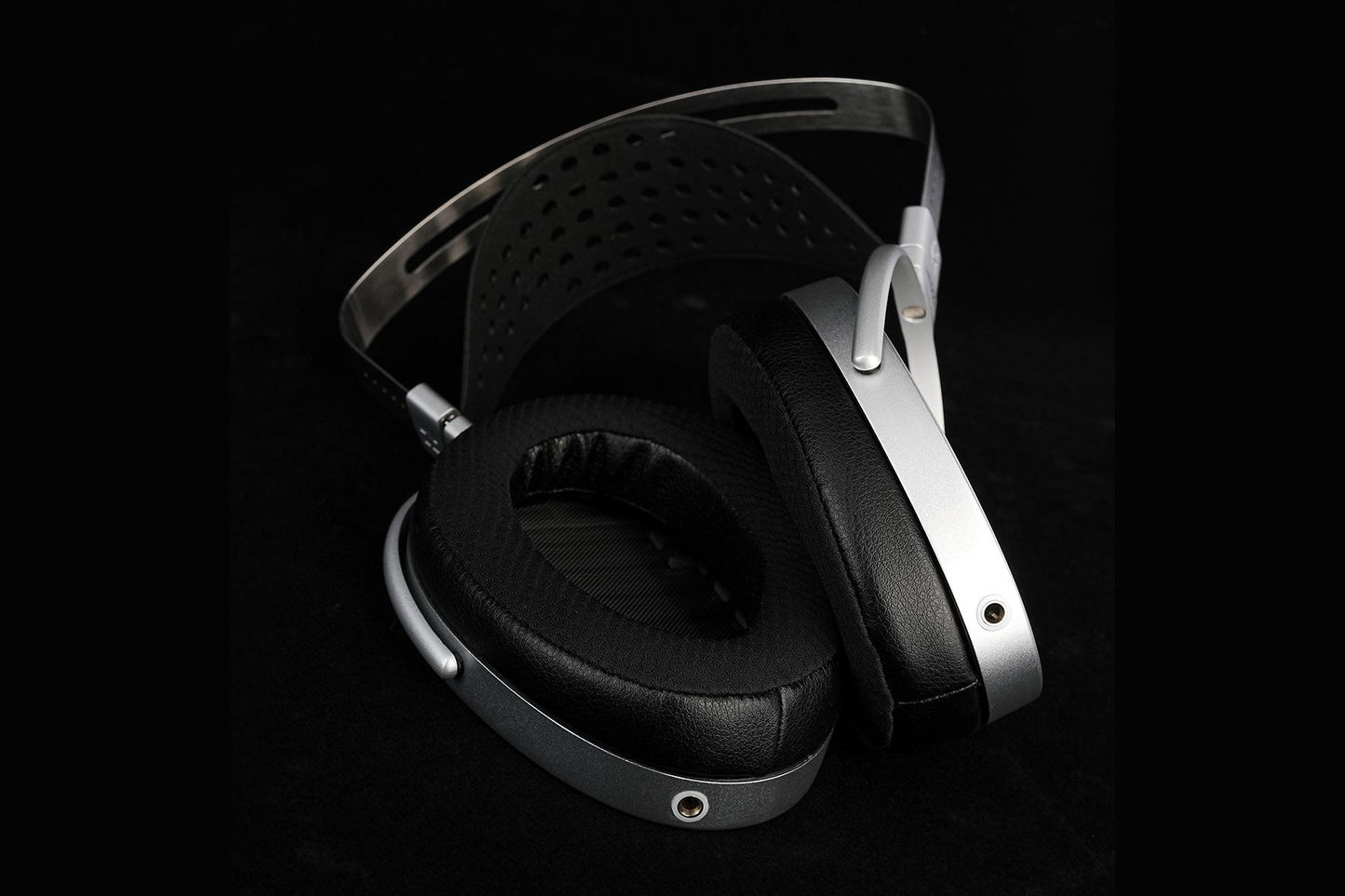 Hifiman HE1000 Unveiled - Aktivstudio - High End Audio
