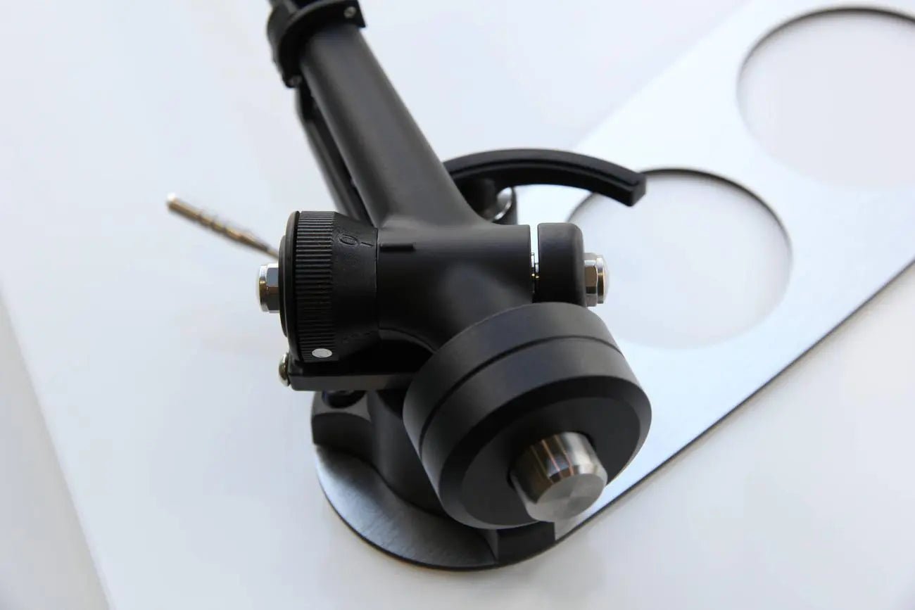 Rega RB330 - Aktivstudio - High End Audio