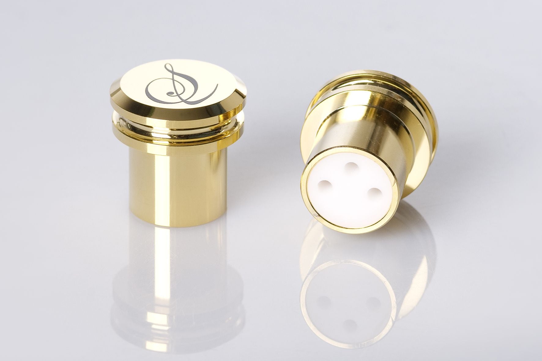 Sieveking Sound Female XLR - Caps - Aktivstudio - High End Audio